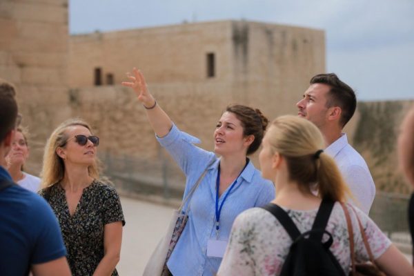 Best Excursion: How to Choose Perfect Group Tours