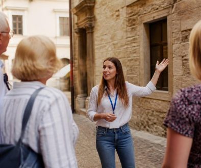 Town Tour Success: Planning Memorable Urban Experiences