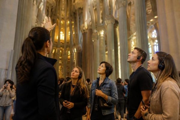Sagrada Familia Tour: Complete 2026 Visitor Guide